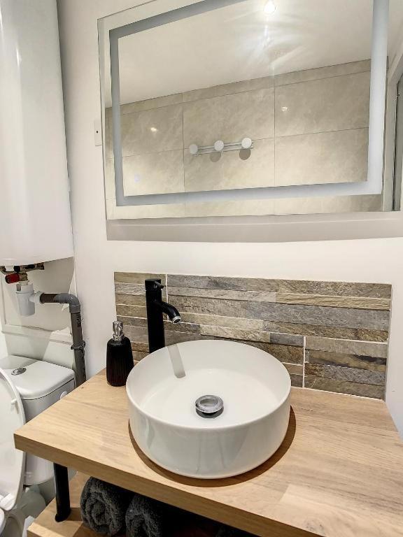 Grand Studio Amiens Gare Tout Confort Wifi Netflix 2Pers Экстерьер фото